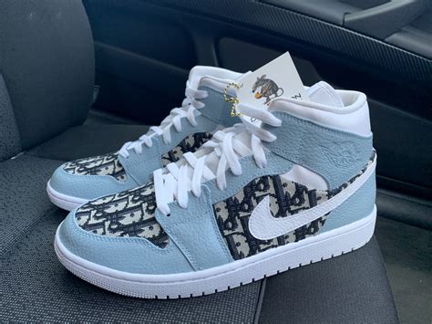 blue jordan dior